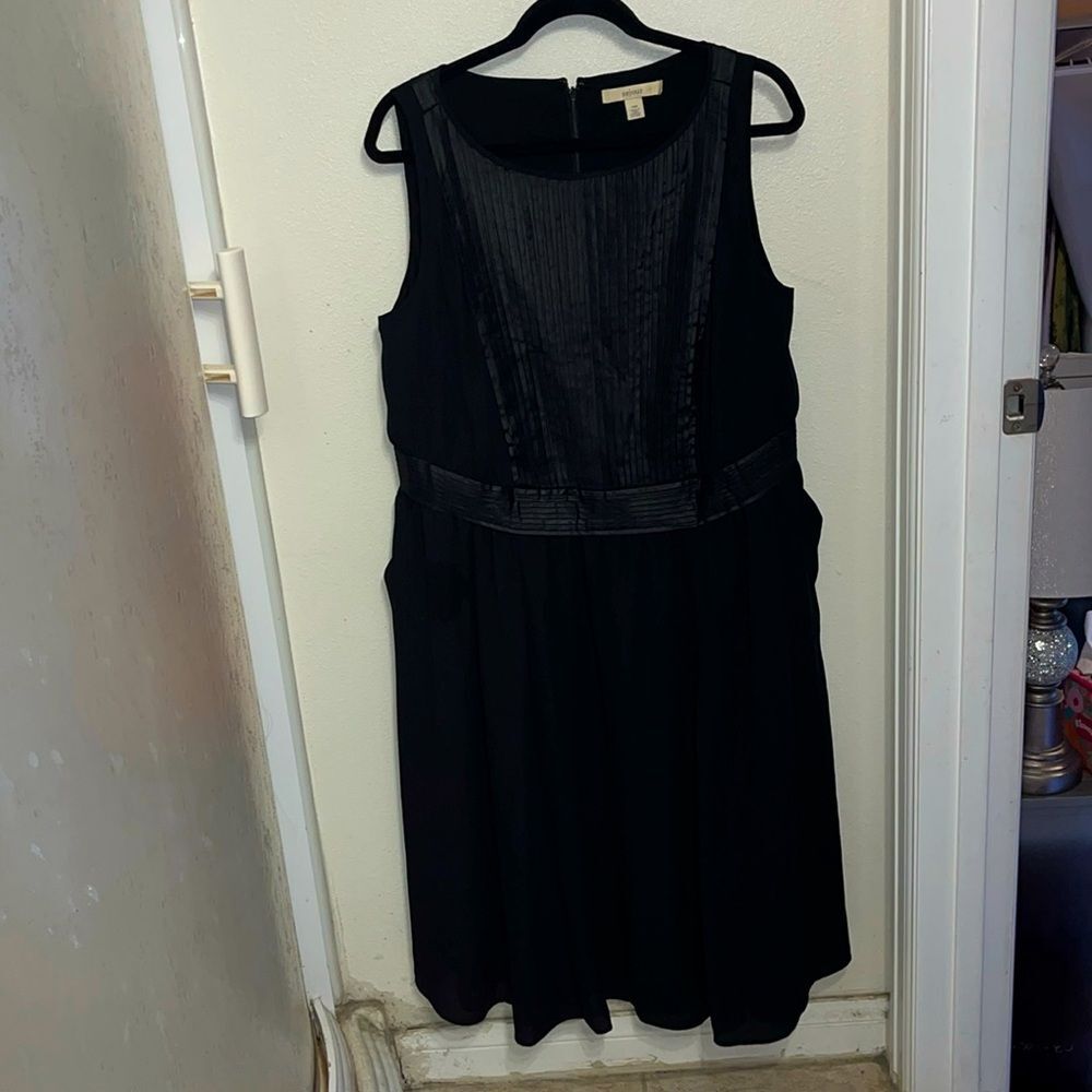Sejour Black Midi Pleated Shimmery Bodice Fully Lined Dress 14W